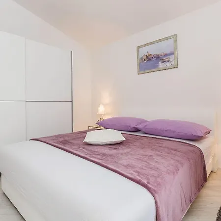 Andela Hotel